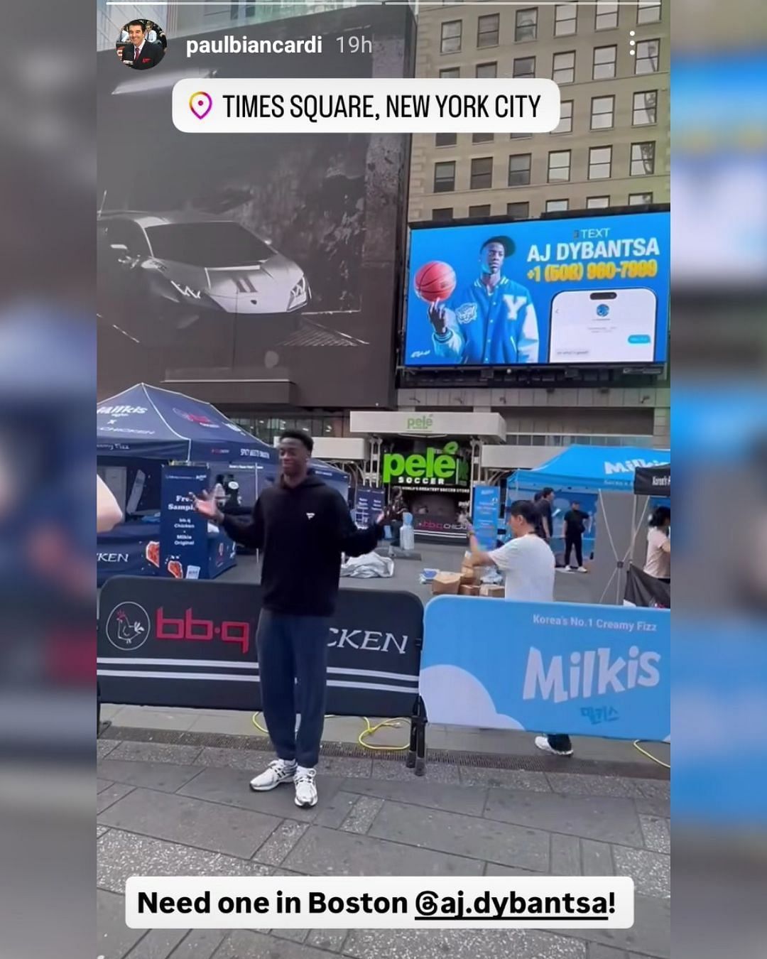 ESPN's Analyst Paul Biancardi drops 4-word reaction to $4,100,000 NIL valued AJ Dybantsa's billboard at Times Square. (Image via Instagram @paulbiancardi)